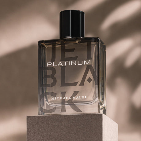 Michael Malul Jet Black Platinum fragrance notes: spice, lavender, cinnamon, toffee, vanilla, suede and amber